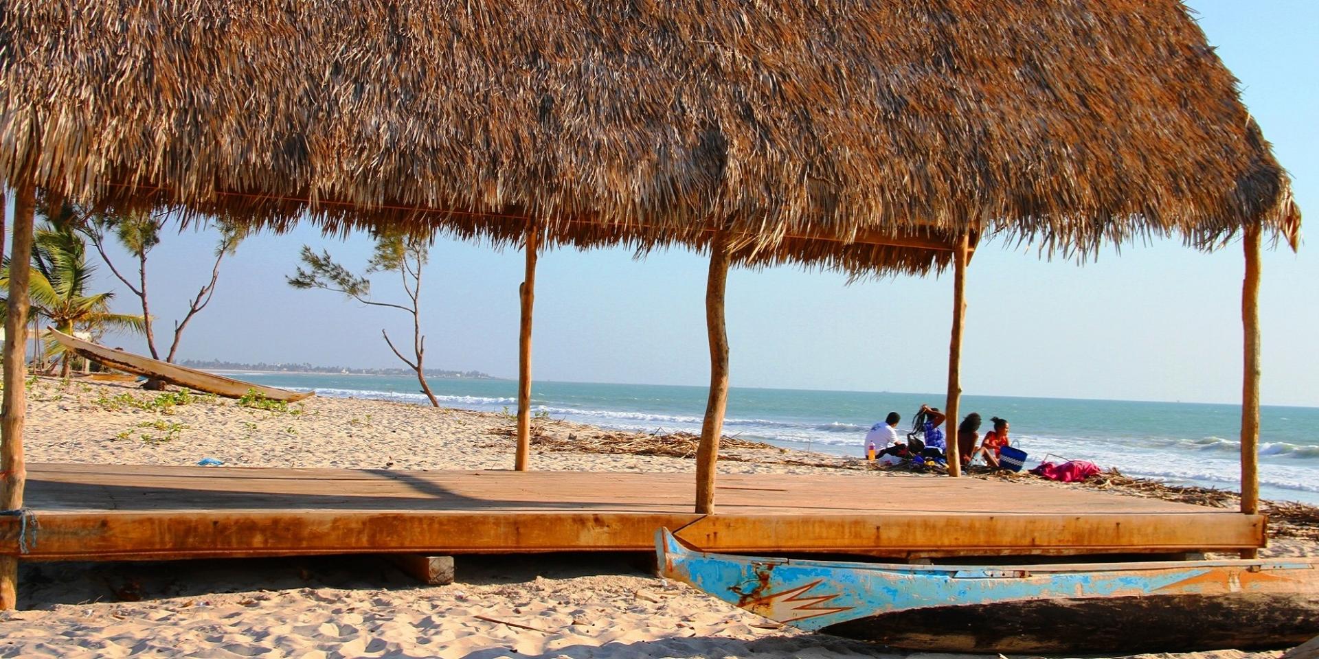 PLAGE KIMONY MORONDAVA