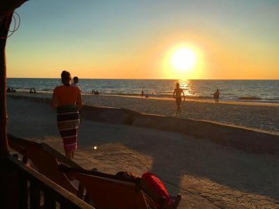 PLAGE NOSY KELY  AOUT 2016 COUCHER DE SOLEIL