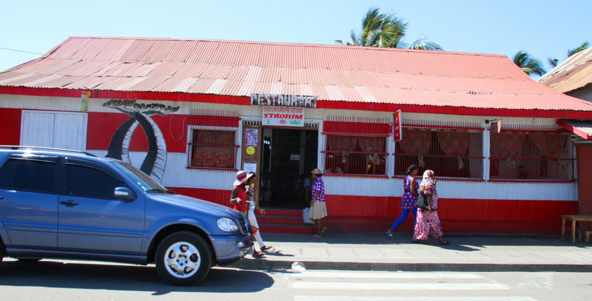 Restaurant stadium